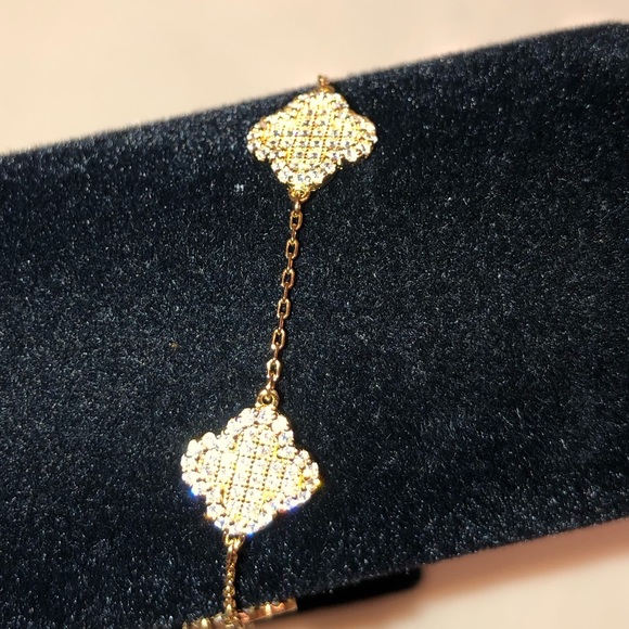 1.5ct Clover Bracelet - Picture 8 of 8